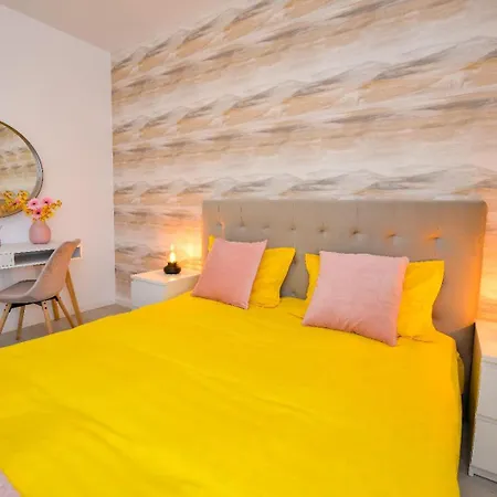 Apartment - Private Parking Bucharest