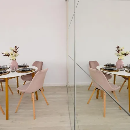 - Private Parking Appartement Bucarest