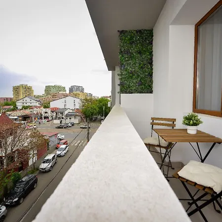 - Private Parking Appartement