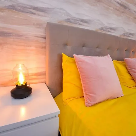 - Private Parking Apartamento Bucarest