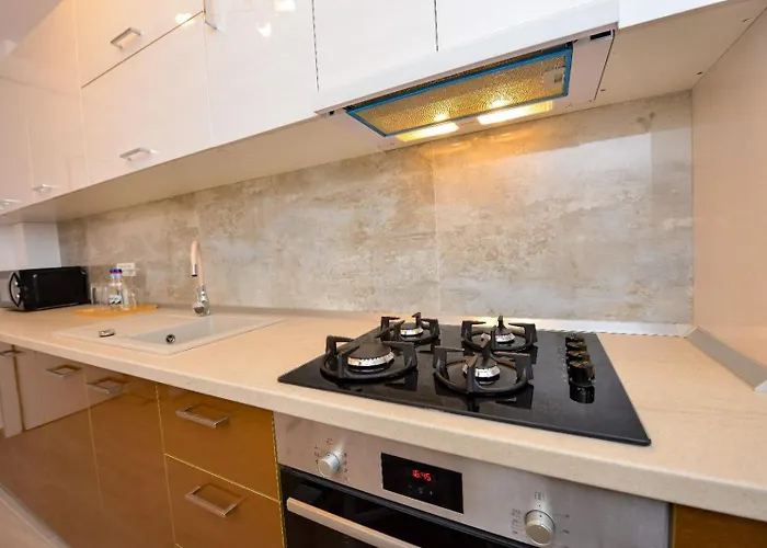 - Private Parking Апартаменти *