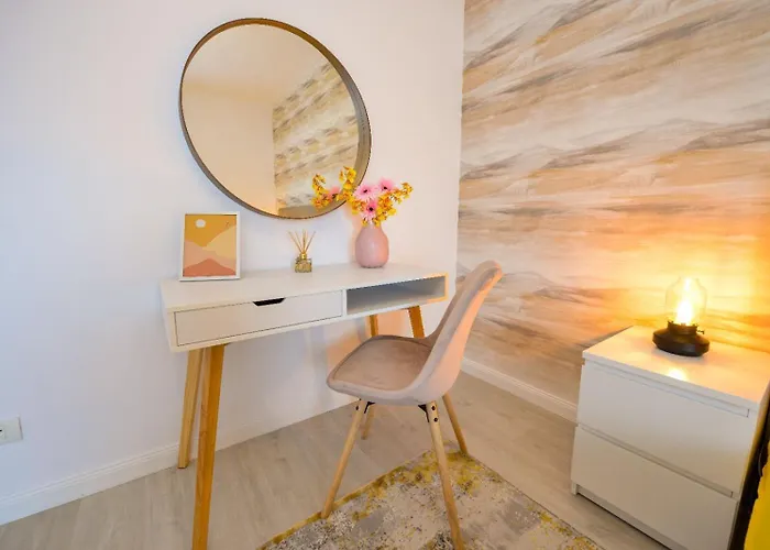 Апартаменти - Private Parking Бухарест