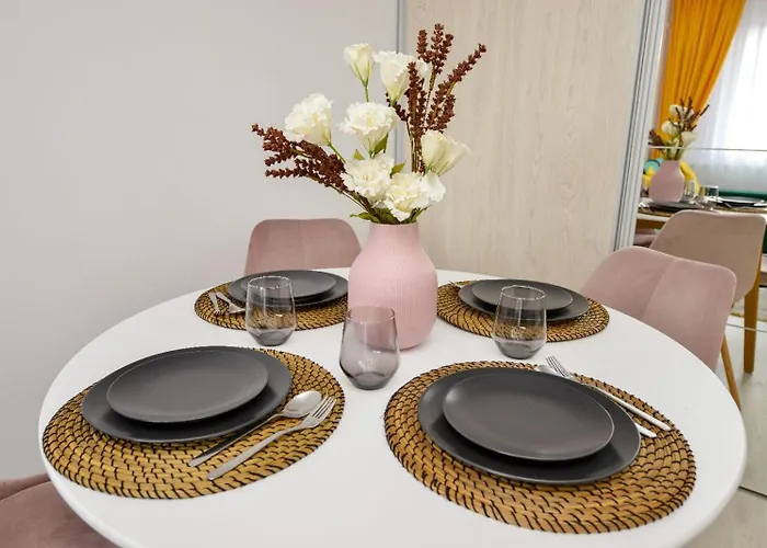 Apartment - Private Parking *