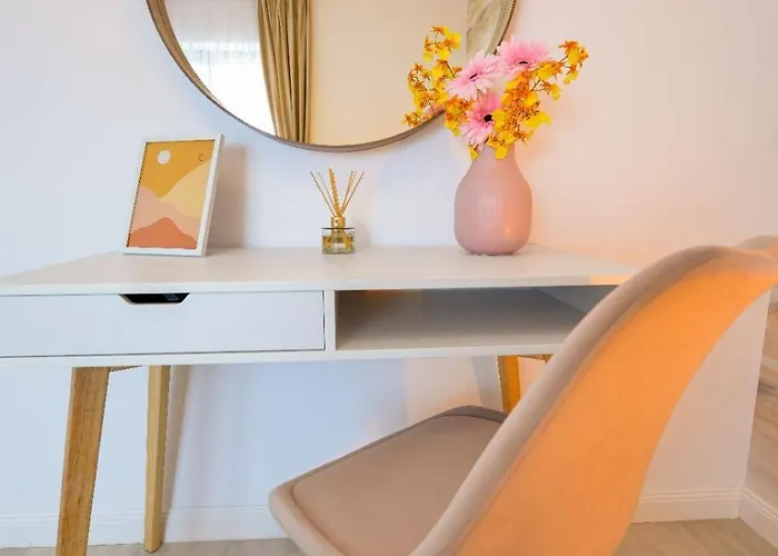 - Private Parking Apartment *